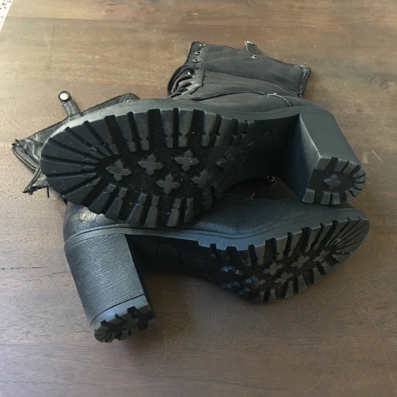 Black Heeled Boots - Picture 6 of 12